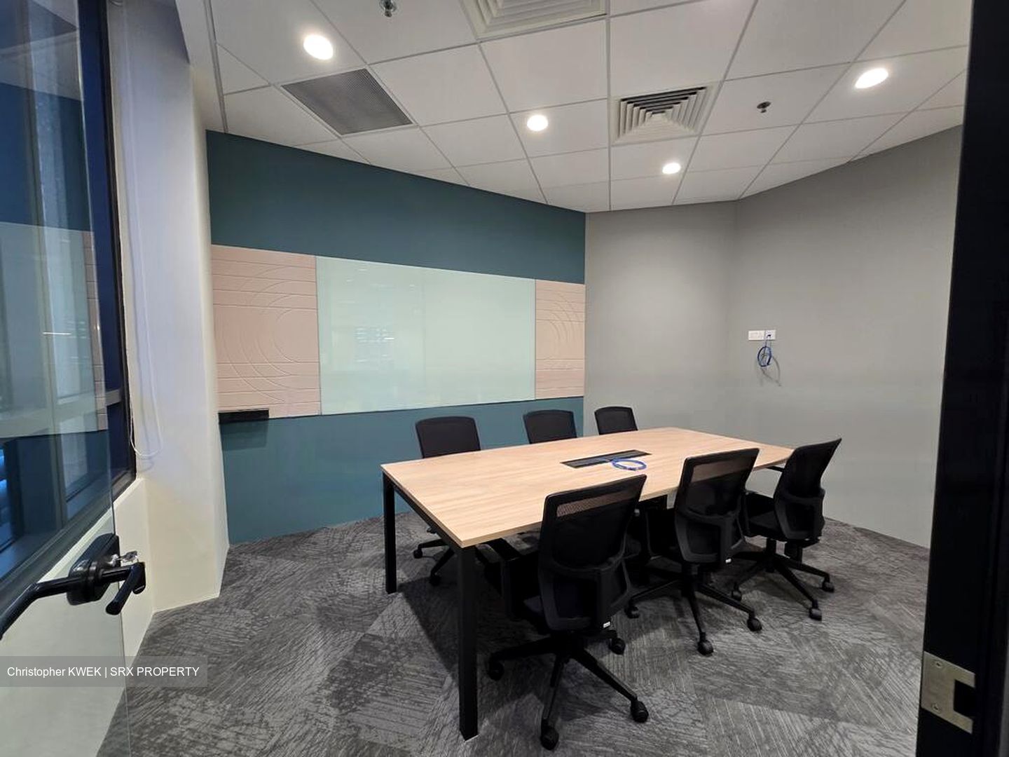 PLUS (D1), Office #469335781